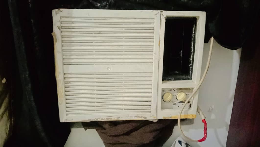 window ac 1