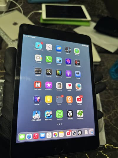 iPad mini 5 with keyboard mouse deal
