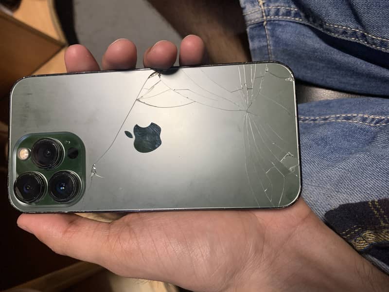 Apple iPhone 13 Pro 0