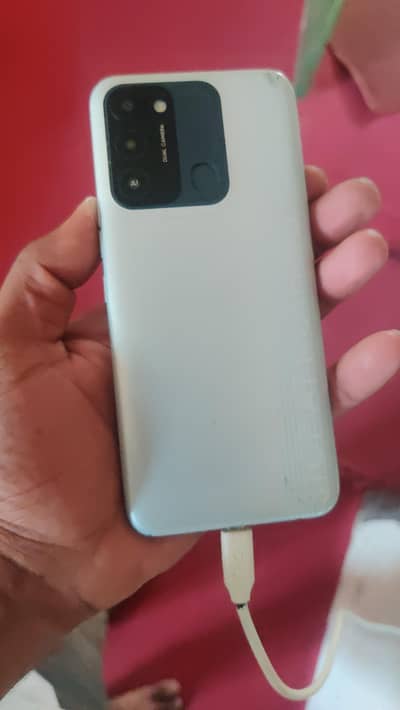 Tecno Spark 8C