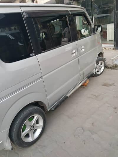 Suzuki Every 2008