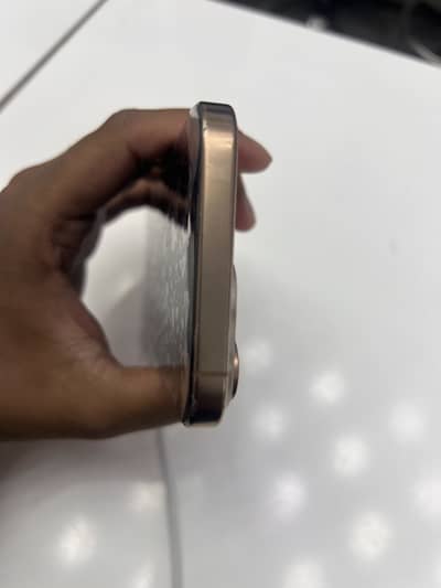 Apple iPhone 16 Pro Max f. u
