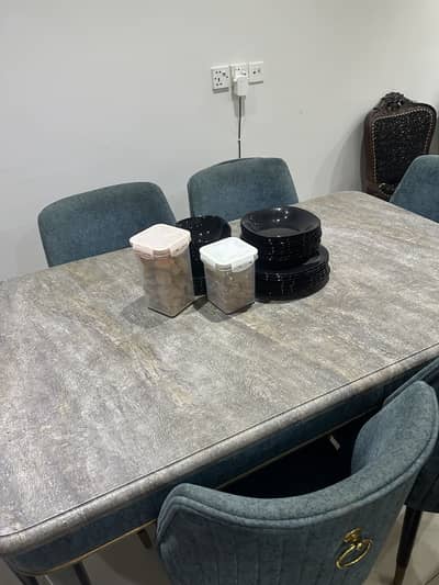 Dinning Table