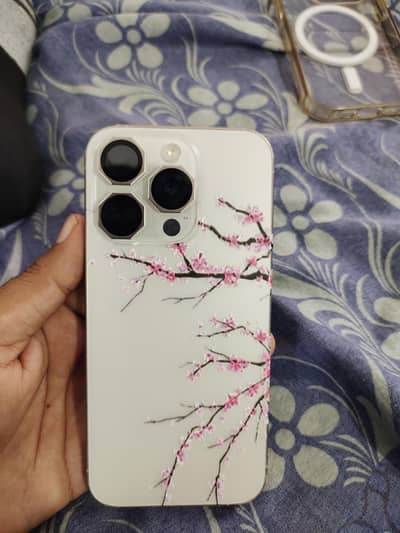 iPhone 15 Pro 128gb Factory unlock 10/10 Condition waterpack, Sealed