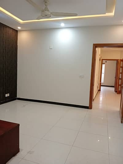Full House available for rent in Family and commercial Use