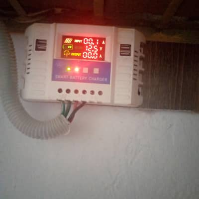 PMW  soler charge controler with 150 watt soler panel