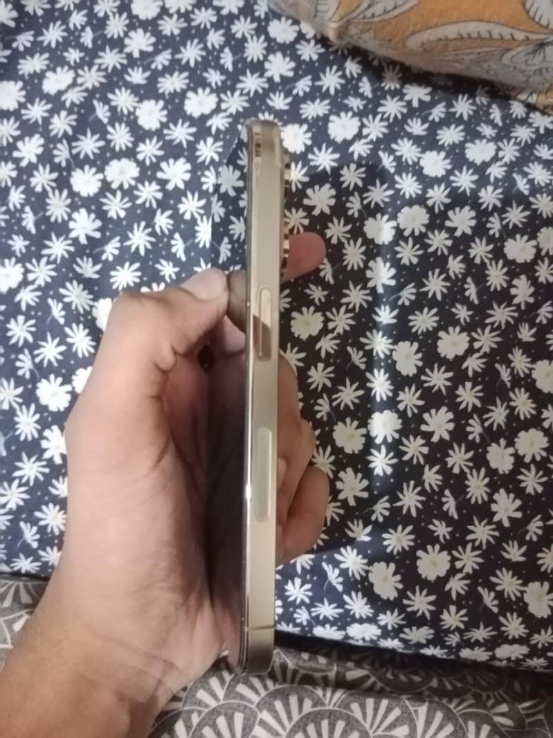 Iphone 14 pro 7