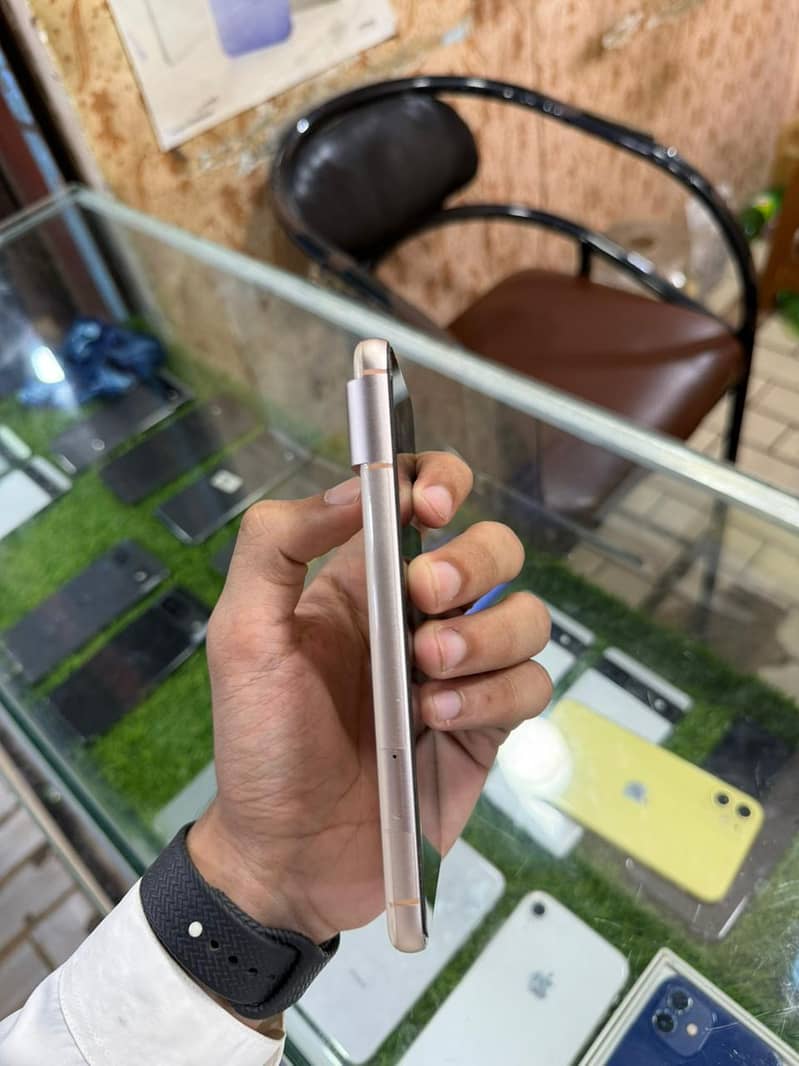 Google Pixel 8 2