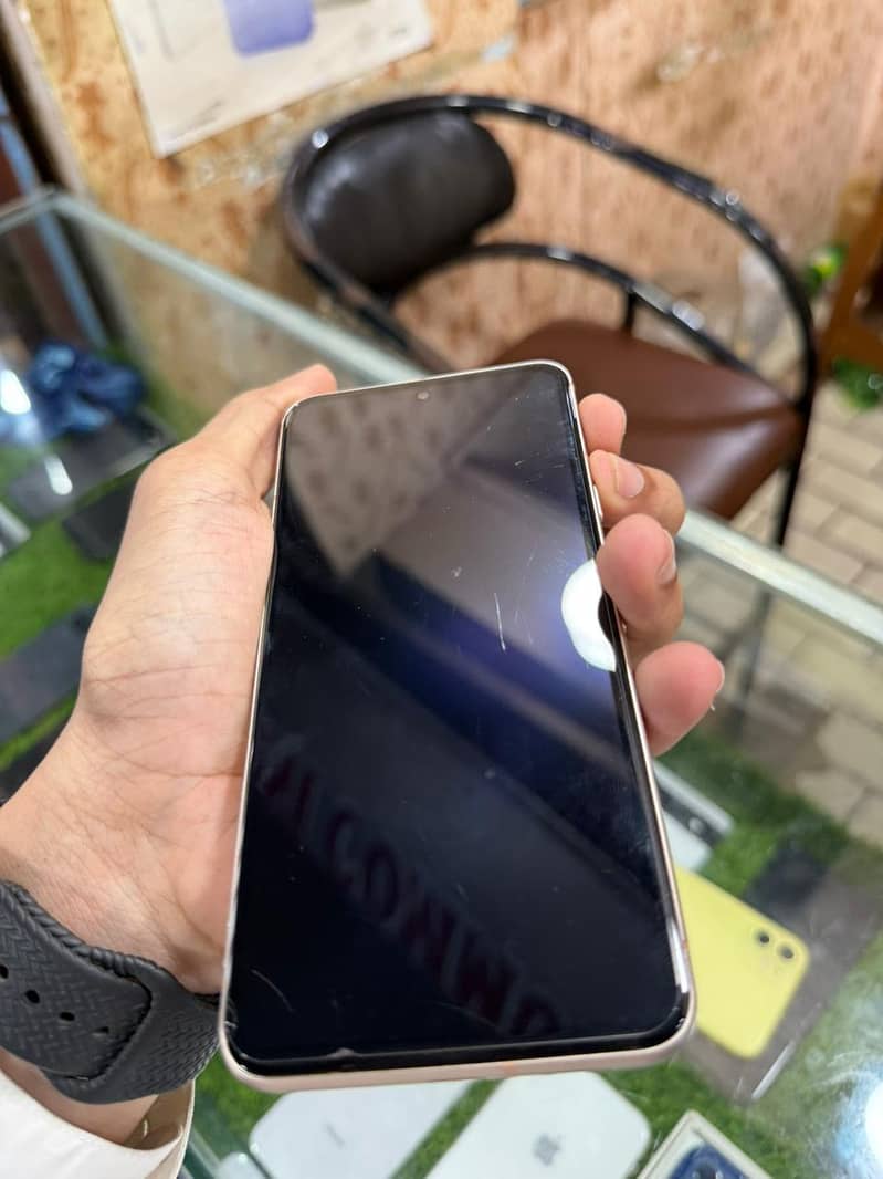 Google Pixel 8 6