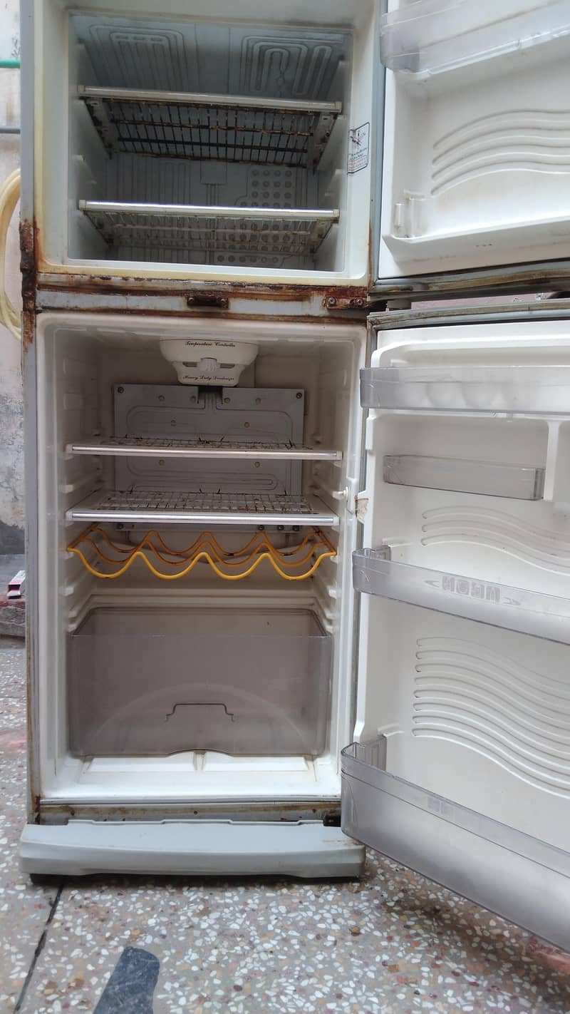 FRIDGE FOR SALE 1