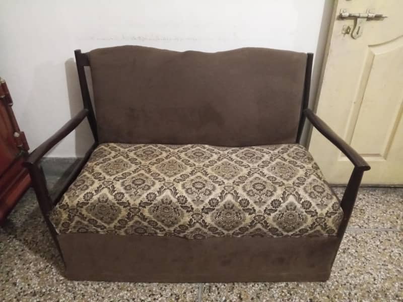 2 seater sofa 1