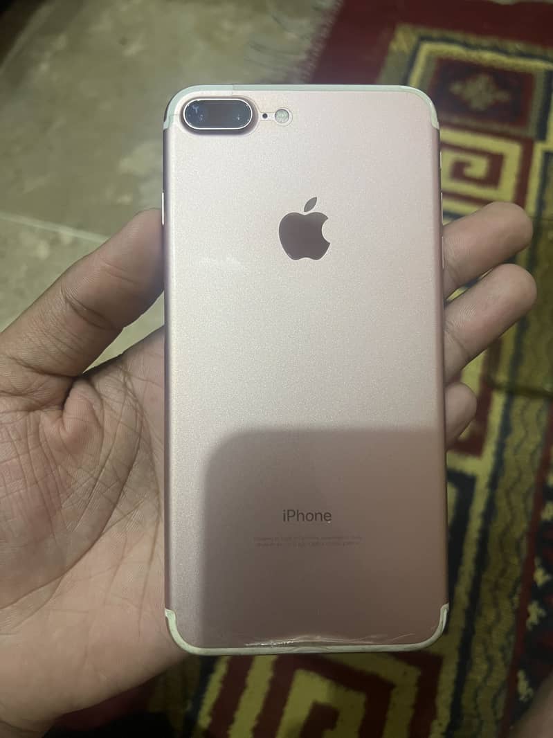 Apple iPhone 7 Plus 0
