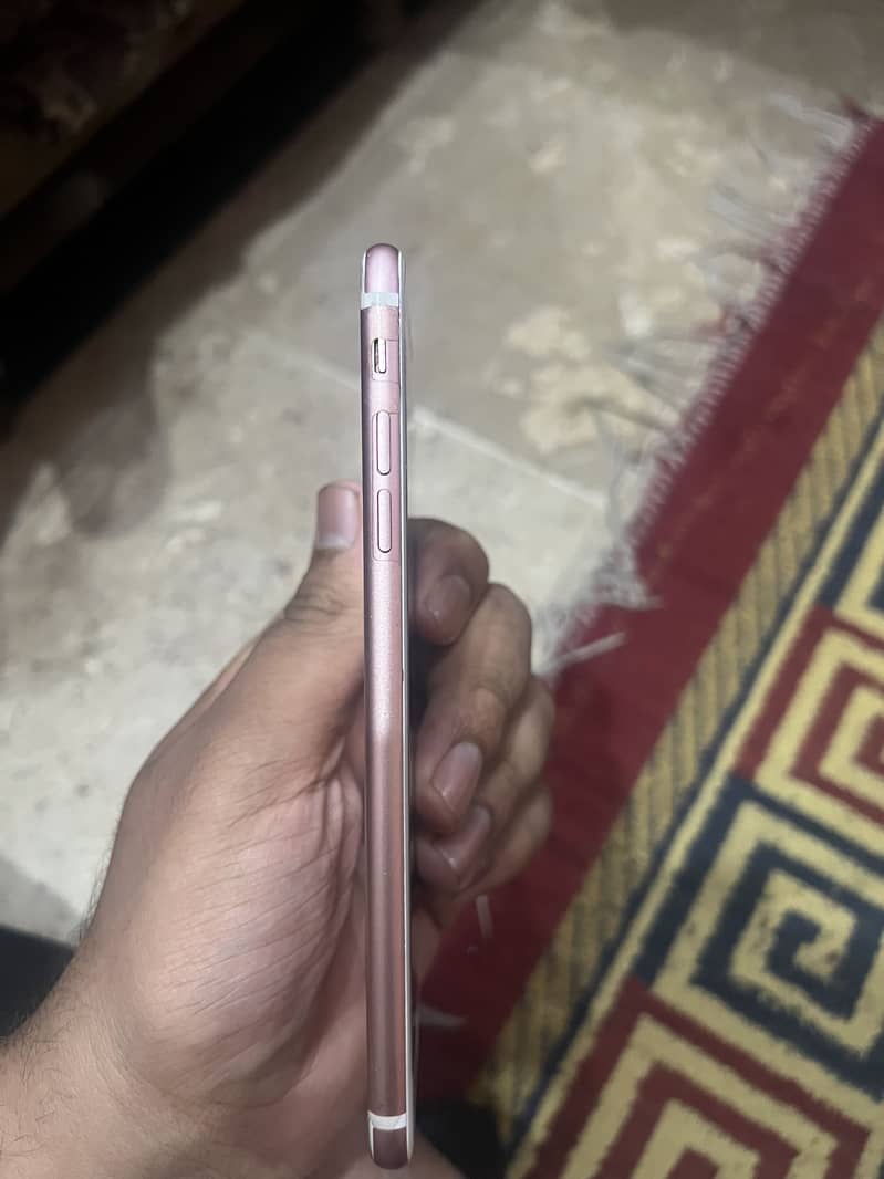 Apple iPhone 7 Plus 1