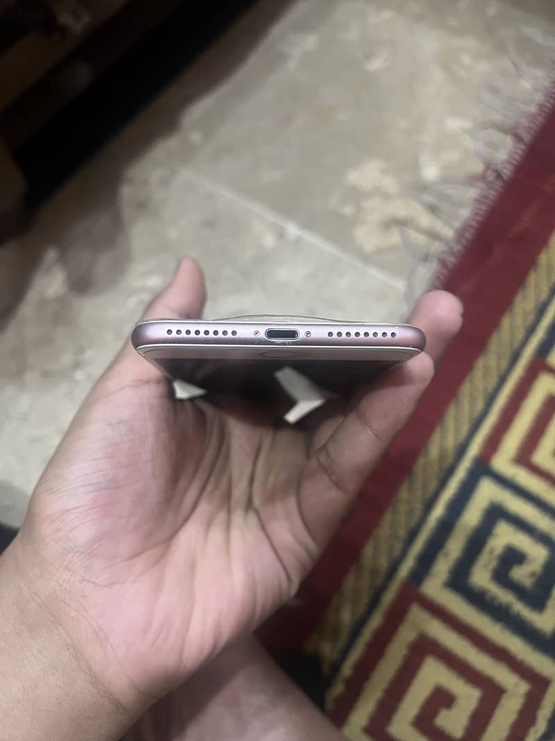 Apple iPhone 7 Plus 7