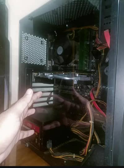 16 GB RAM - 256GB NVME M. 2