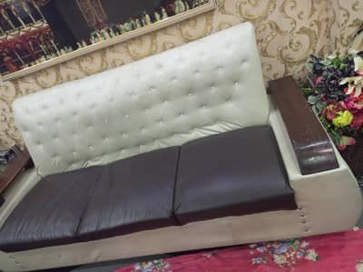 5 seater sofa set and one 3 seater sofa
