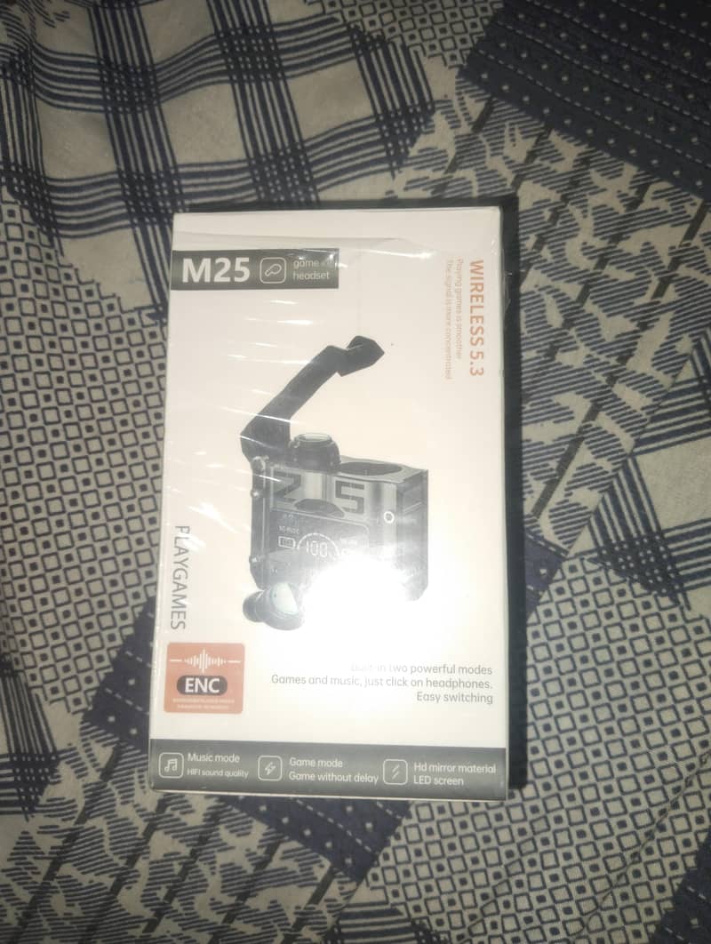 M25 headset 0