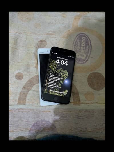 Apple iPhone SE and pta approved vivo51a