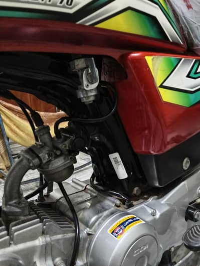 Honda cd 70 bike urgent sale paso ki zrorat ha dealer hazrat sa mazrat