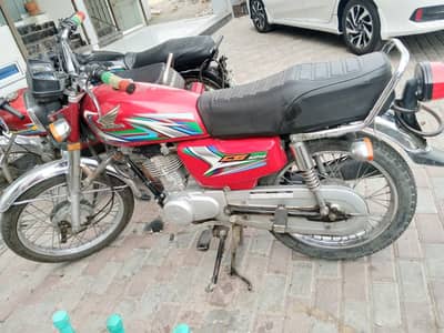 Honda CG 125 2023 Model – Genuine Condition – Red Color
