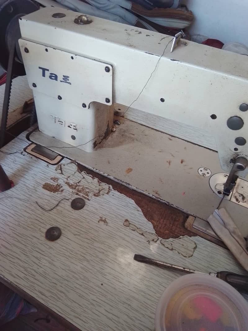 sewing machine 0