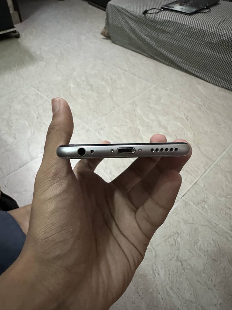 Apple iPhone 6 6