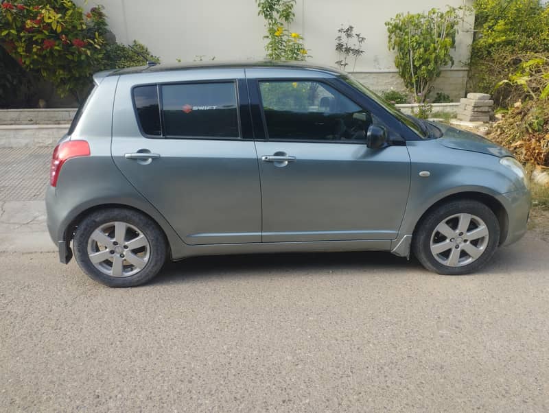 Suzuki Swift 2012 Automatic 2