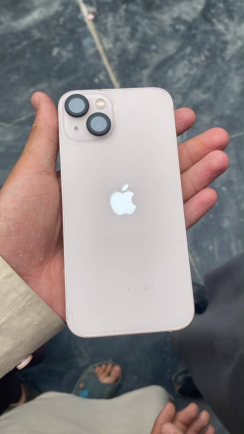 Apple iPhone 13 1