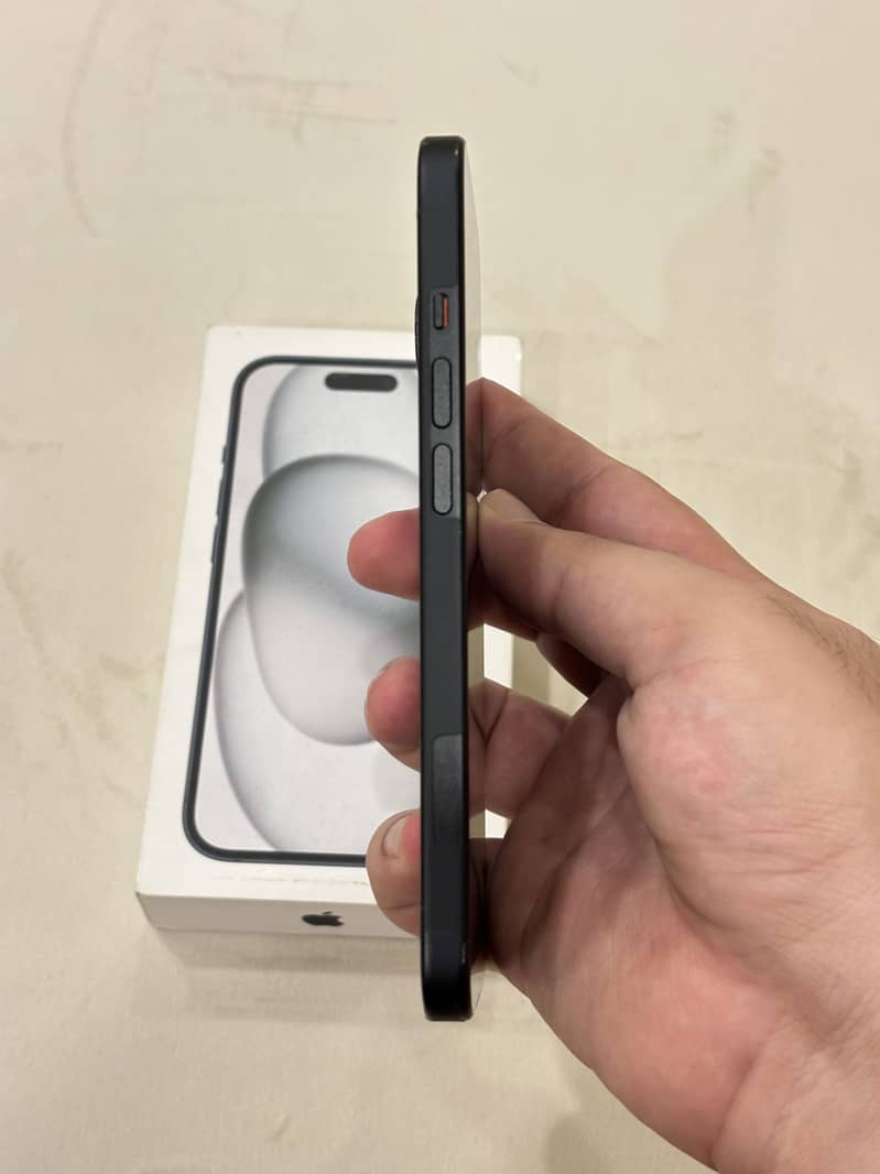 Apple iPhone 15 3