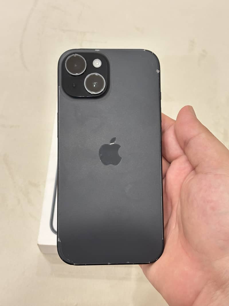 Apple iPhone 15 5