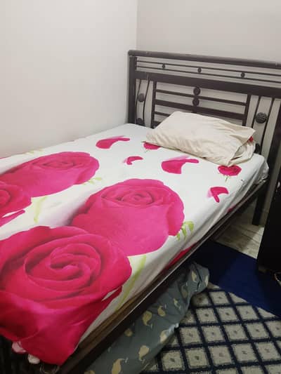 Single Iron Bed with Mattress for Sale