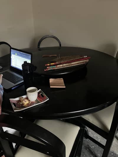 Dining table for sale