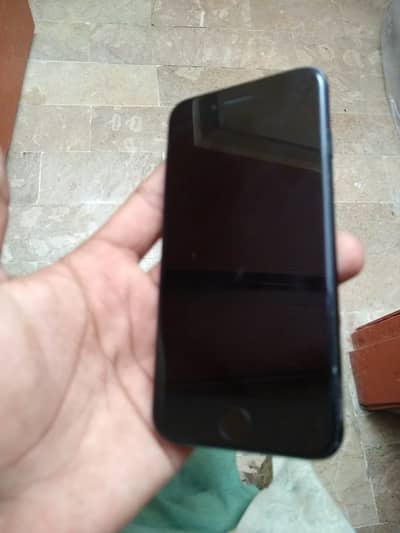 Apple iPhone 7