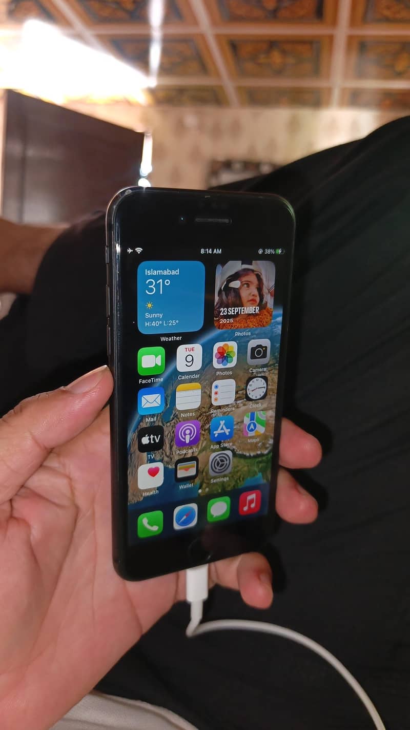 Apple iPhone 8 9