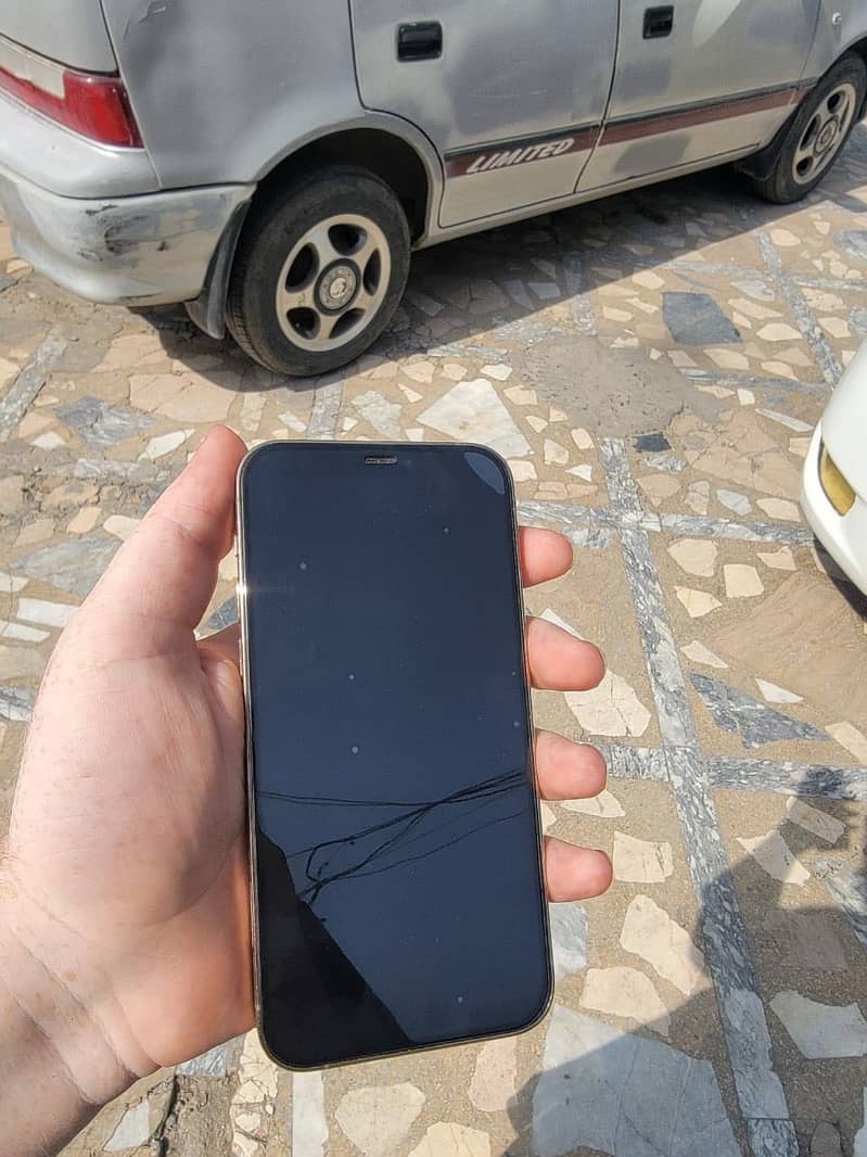iPhone 12 Pro 2