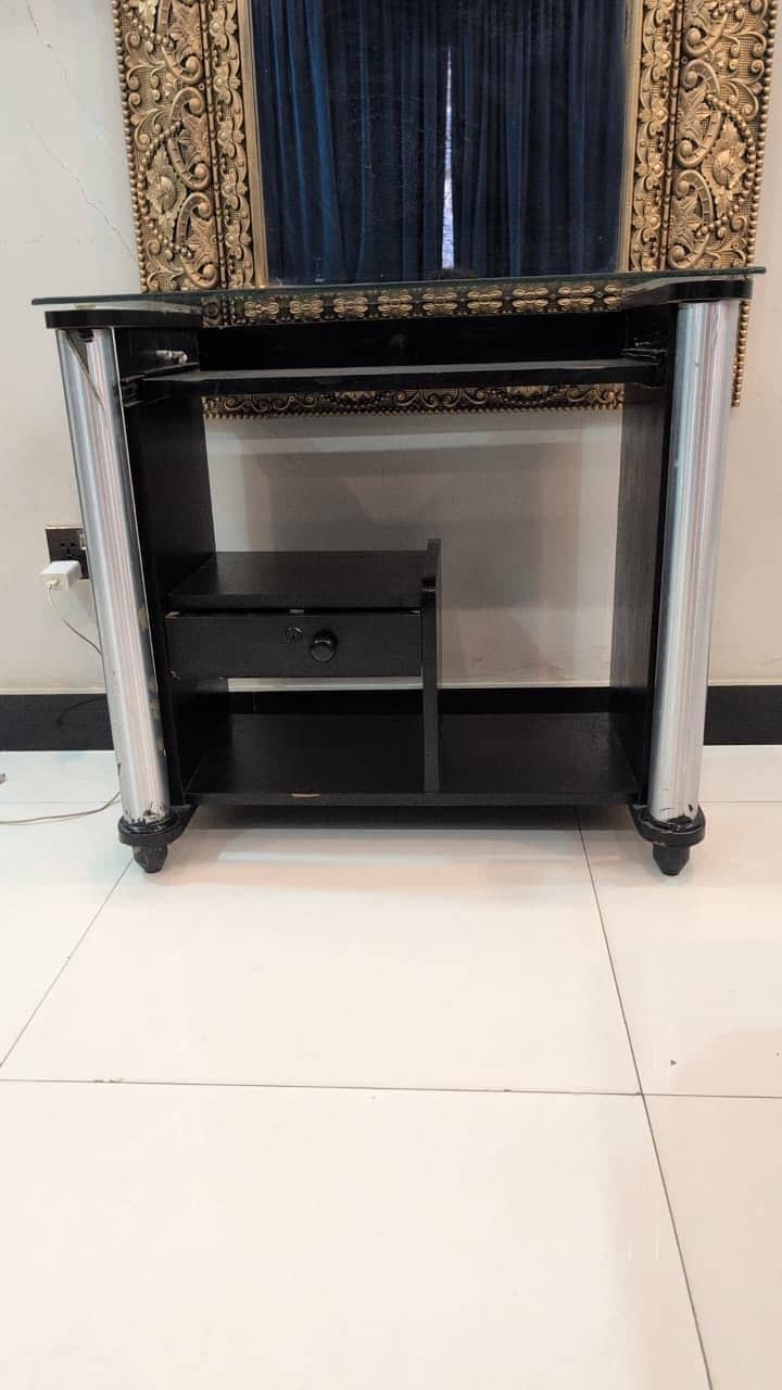 Computer table 2