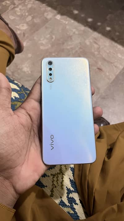 Vivo S1