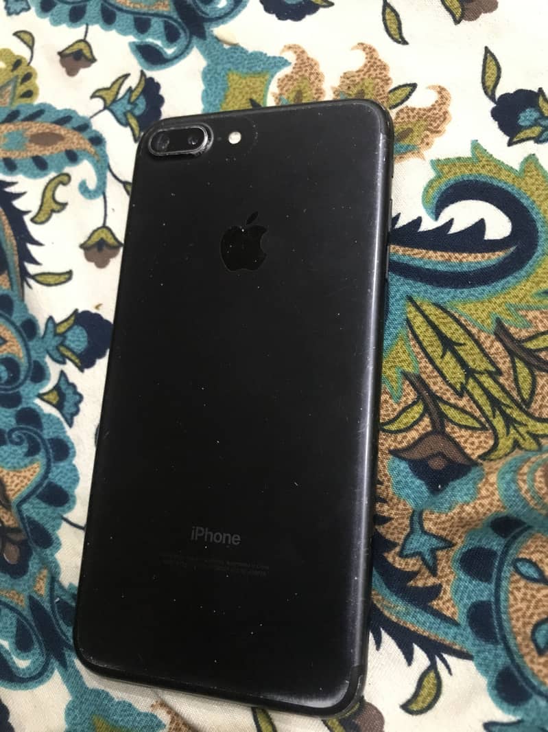 Apple iPhone 7 Plus 4