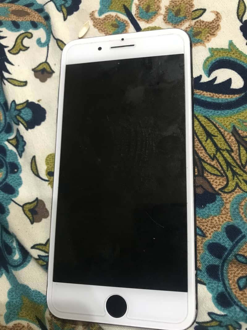 Apple iPhone 7 Plus 5