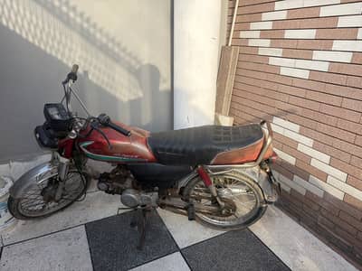 Honda cd 70 red 2011