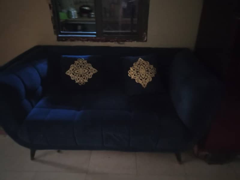 sofa set with table 3