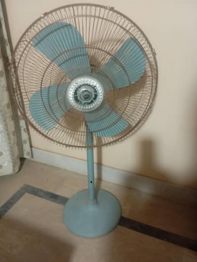 GFC Pedestal Fan