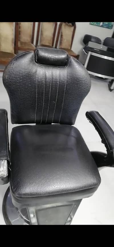 2 saloon chairs sale in 35000
