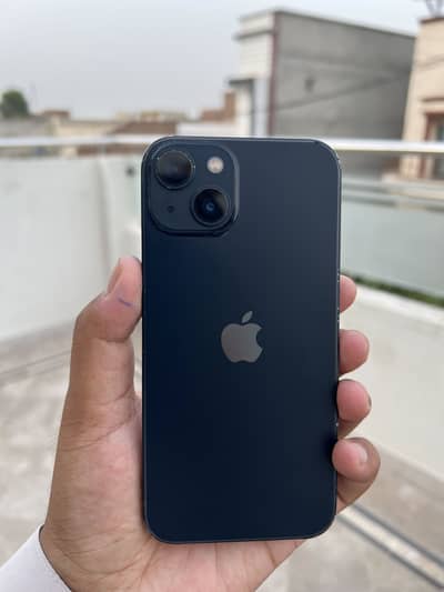 Apple iPhone 13