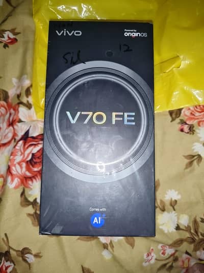 Vivo V70 FE 5G box packed