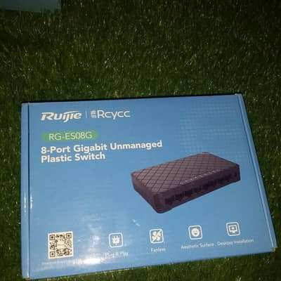 Rujiue 8 Port Gigabit Switch