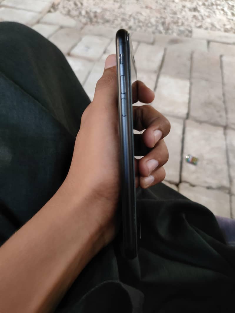 Apple iPhone SE 2