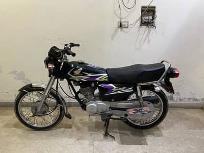 HONDA CG 125 CALL 03029636017 All ORIGINAL CONDITION ARGENT SALE