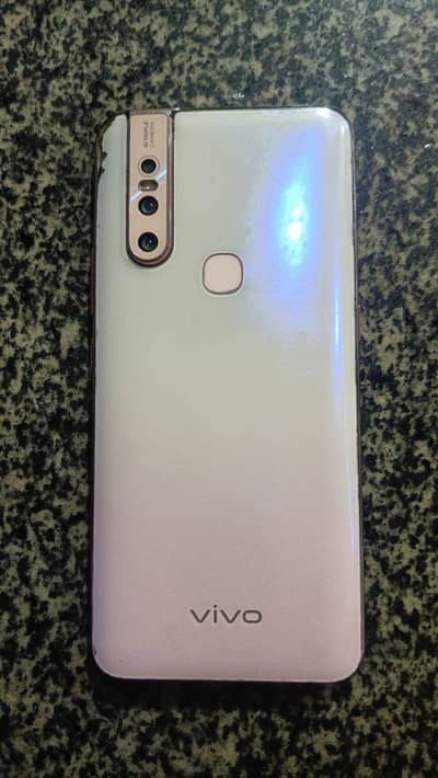 Vivo V15