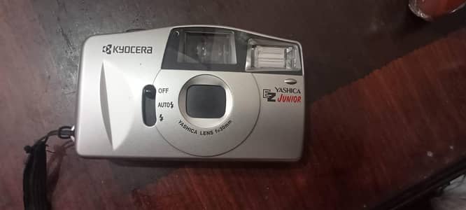 kyocera yashica junior